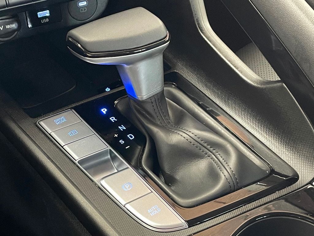 2025 Hyundai Elantra Limited IVT - 23000080 - 31