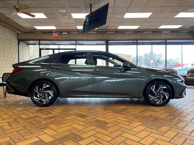 2025 Hyundai Elantra Limited IVT - 23000080 - 6