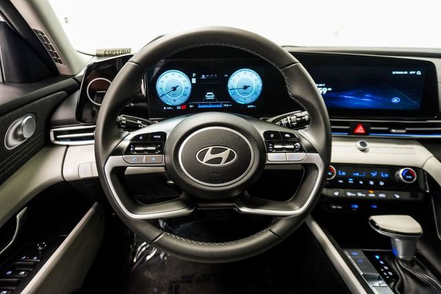 2025 Hyundai Elantra Limited IVT - 23033811 - 14