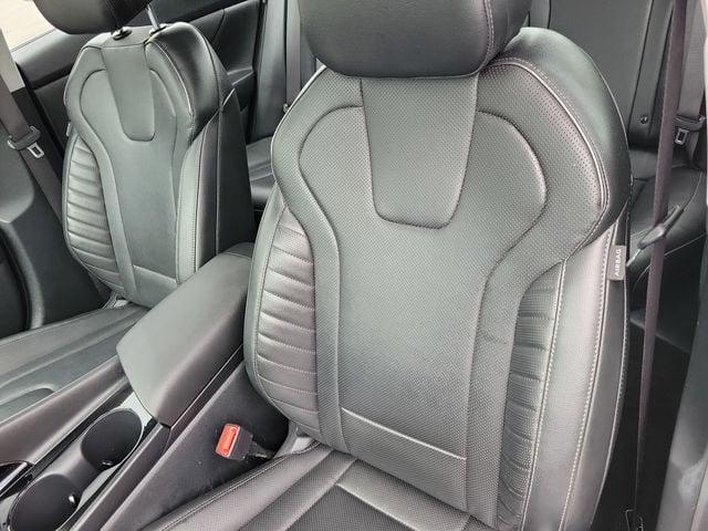 2025 Hyundai Elantra Limited IVT - 23017779 - 5