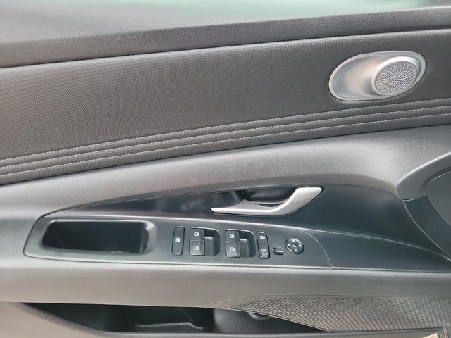 2025 Hyundai Elantra Limited IVT - 23017779 - 7