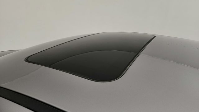 2025 Hyundai Elantra Limited IVT - 22949794 - 9