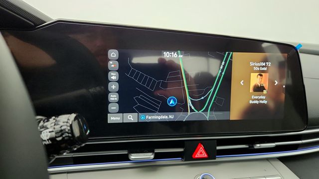 2025 Hyundai Elantra Limited IVT - 22949794 - 17