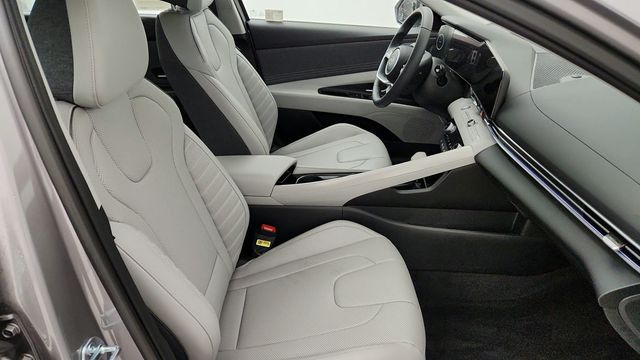 2025 Hyundai Elantra Limited IVT - 22949794 - 22