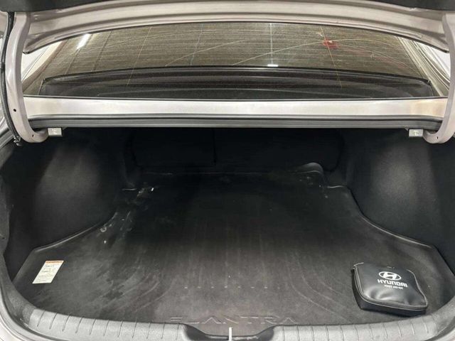2025 Hyundai Elantra N Line 4dr Sedan - 23026152 - 5