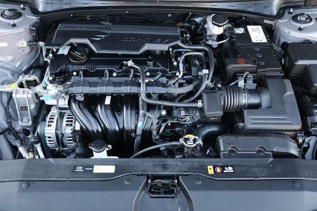 2025 Hyundai Elantra SE - 23046419 - 9