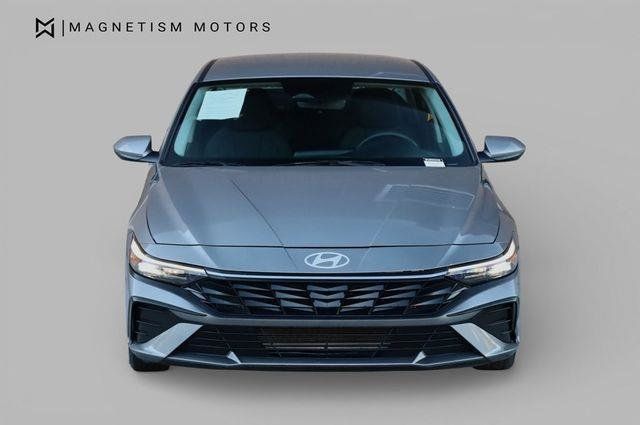 2025 Hyundai Elantra SE - 23046419 - 4