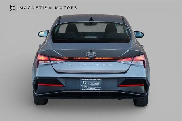 2025 Hyundai Elantra SE - 23046419 - 7