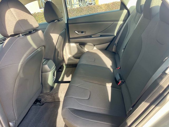 2025 Hyundai Elantra SE - 22922097 - 10