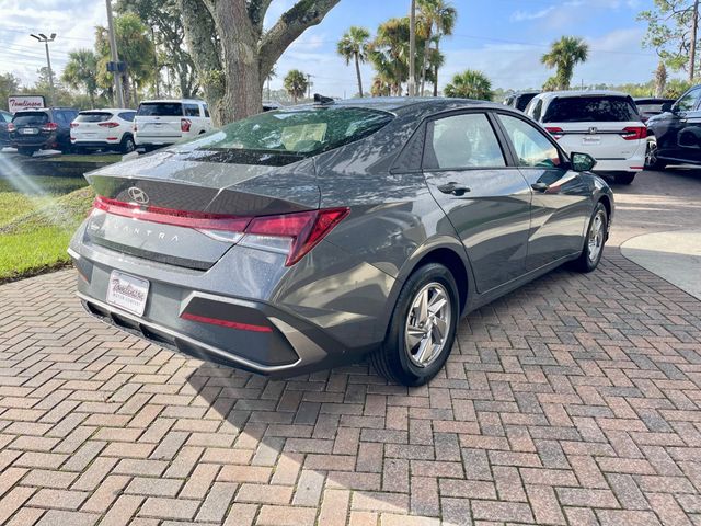 2025 Hyundai Elantra SE - 22922097 - 4