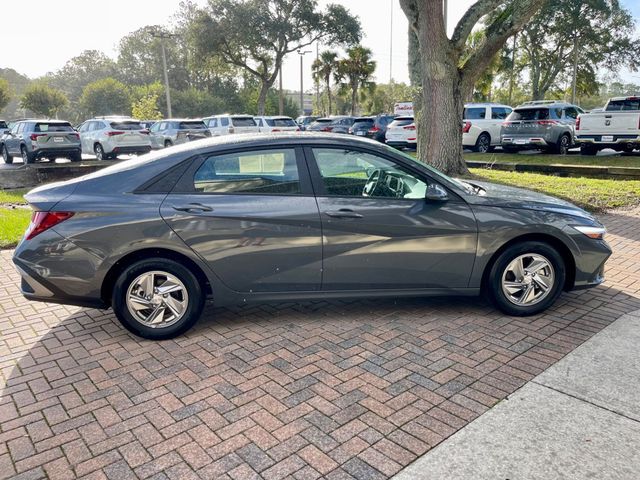 2025 Hyundai Elantra SE - 22922097 - 5