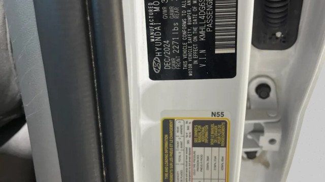 2025 Hyundai Elantra SE IVT - 23016133 - 18