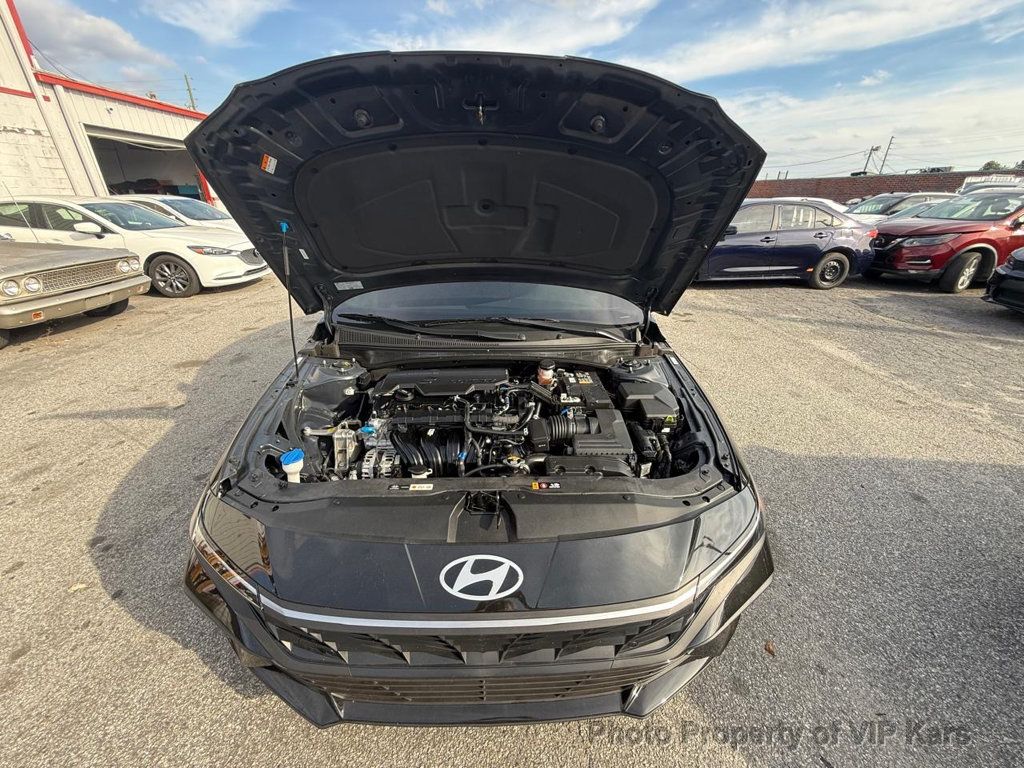 2025 Hyundai Elantra SE IVT - 22947045 - 16