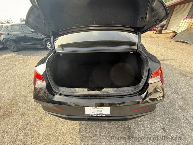 2025 Hyundai Elantra SE IVT - 22947045 - 17