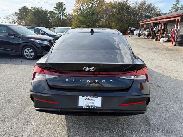 2025 Hyundai Elantra SE IVT - 22947045 - 20