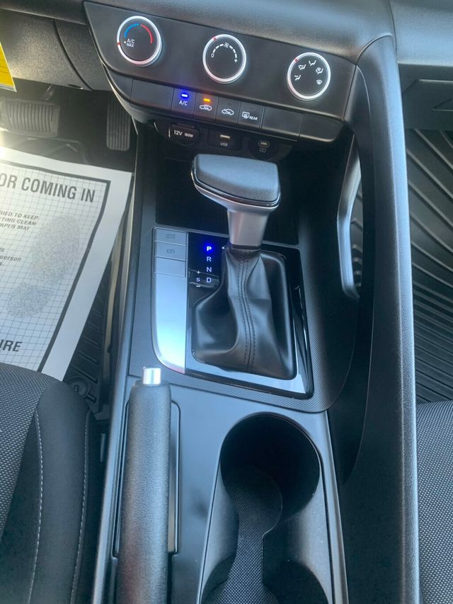 2025 Hyundai Elantra SE IVT - 22957087 - 9