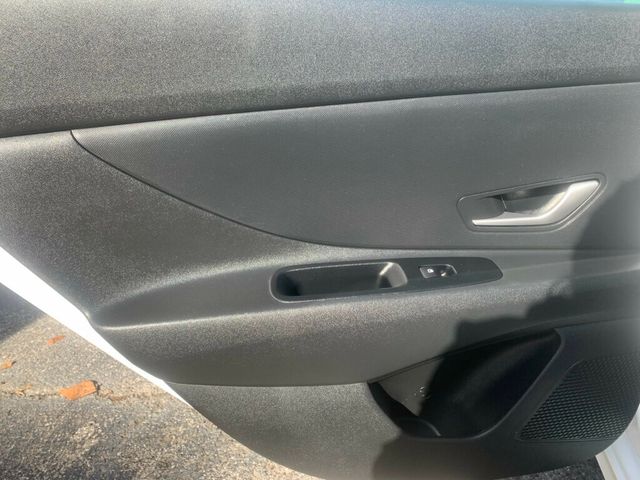 2025 Hyundai Elantra SE IVT - 22957087 - 11