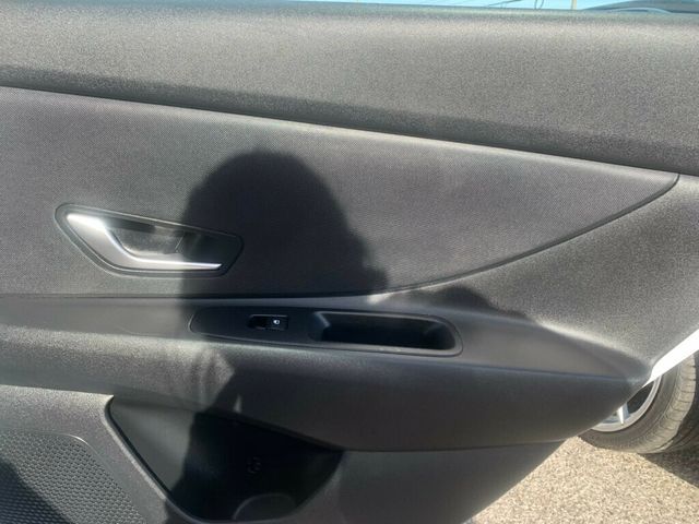 2025 Hyundai Elantra SE IVT - 22957087 - 21