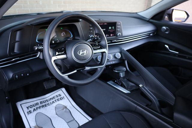2025 Hyundai Elantra SE IVT - 22971785 - 14