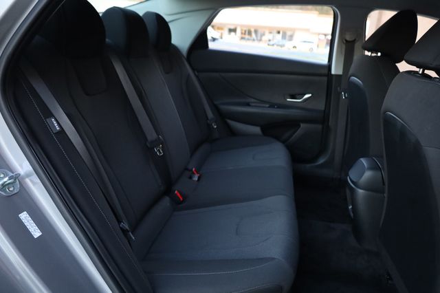 2025 Hyundai Elantra SE IVT - 22971785 - 21