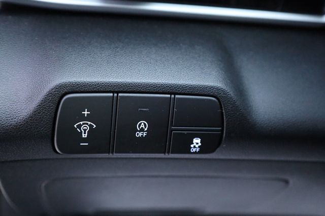 2025 Hyundai Elantra SE IVT - 22971785 - 28