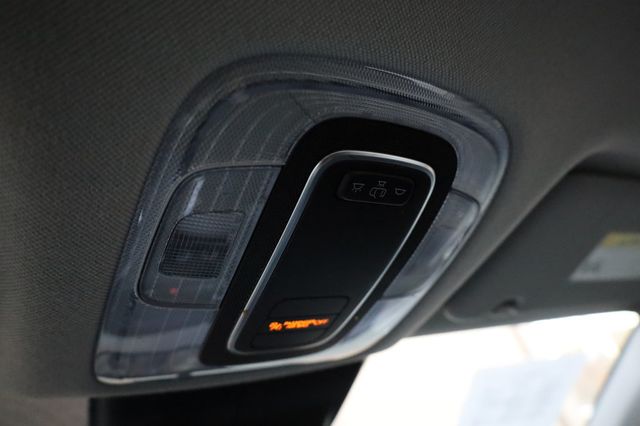 2025 Hyundai Elantra SE IVT - 22971785 - 32