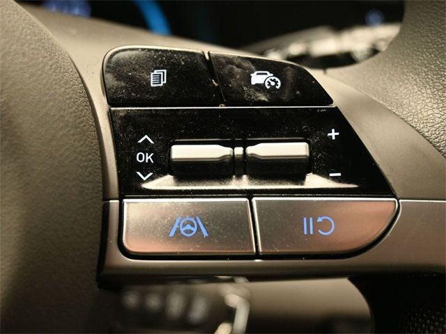 2025 Hyundai Elantra SE IVT - 22976931 - 24