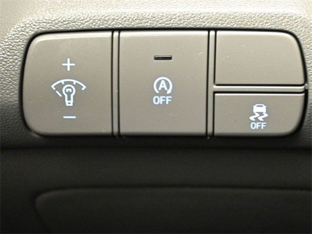 2025 Hyundai Elantra SE IVT - 22976931 - 28