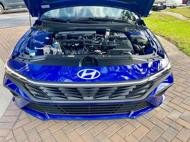 2025 Hyundai Elantra SE IVT - 22922345 - 14
