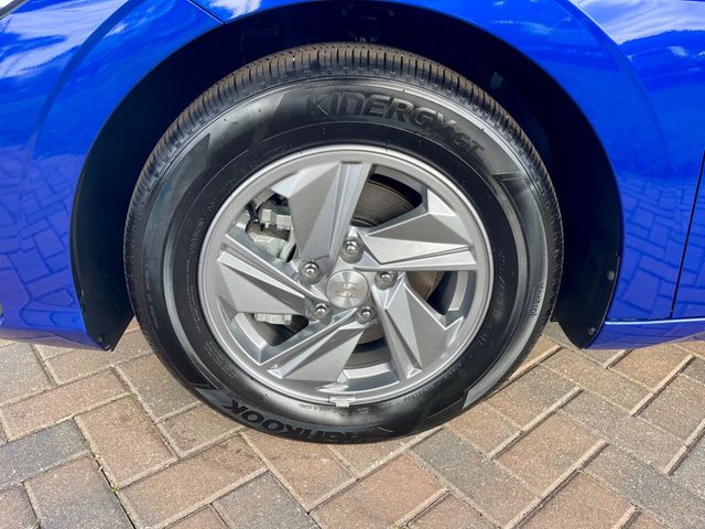 2025 Hyundai Elantra SE IVT - 22922345 - 7