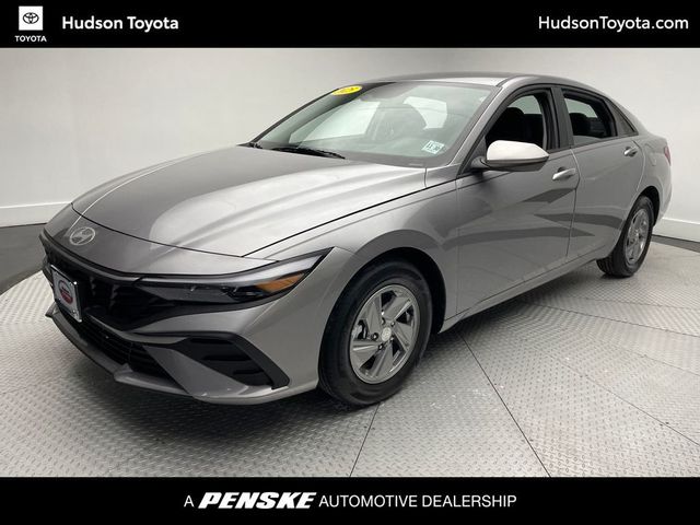 2025 Hyundai Elantra SE IVT - 22968023 - 0