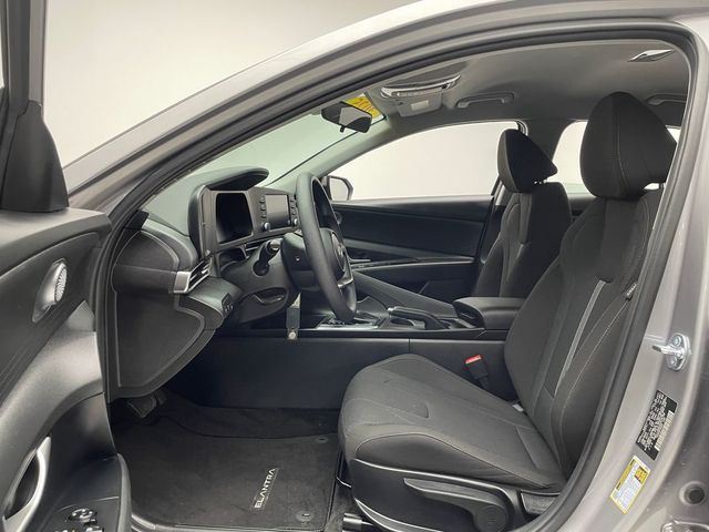 2025 Hyundai Elantra SE IVT - 22968023 - 11