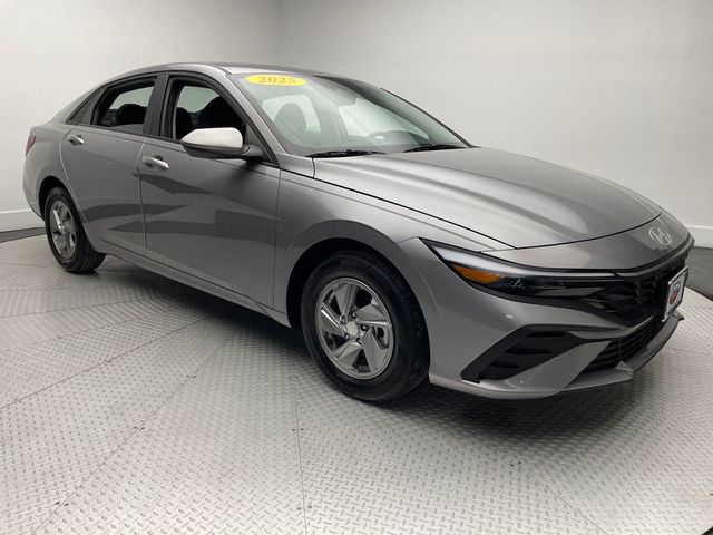 2025 Hyundai Elantra SE IVT - 22968023 - 2
