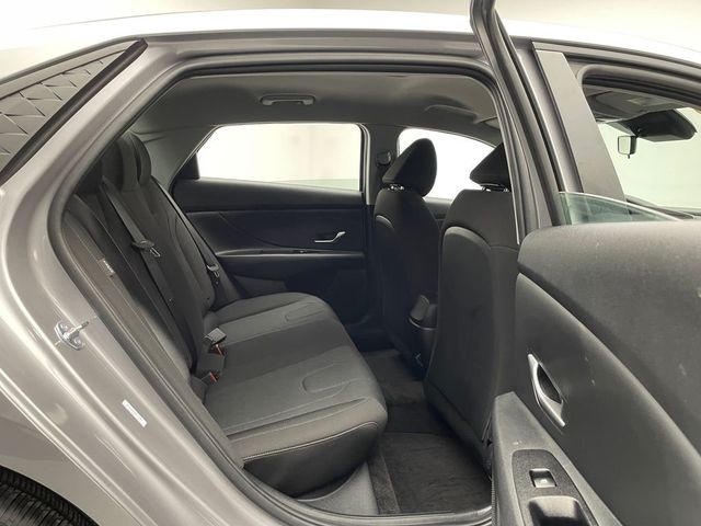 2025 Hyundai Elantra SE IVT - 22968023 - 33