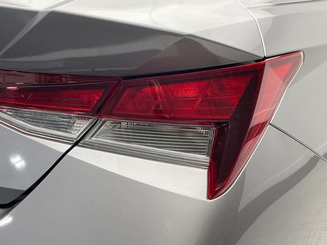 2025 Hyundai Elantra SE IVT - 22968023 - 38