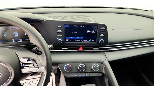2025 Hyundai Elantra SE IVT - 23050522 - 14