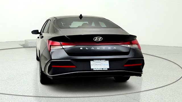 2025 Hyundai Elantra SE IVT - 23050522 - 5