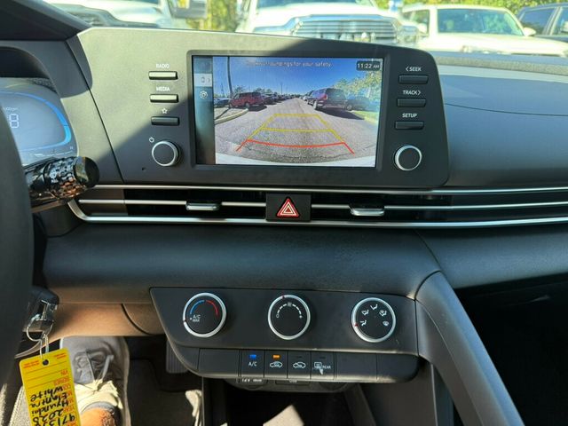 2025 Hyundai Elantra SE IVT - 22932607 - 5