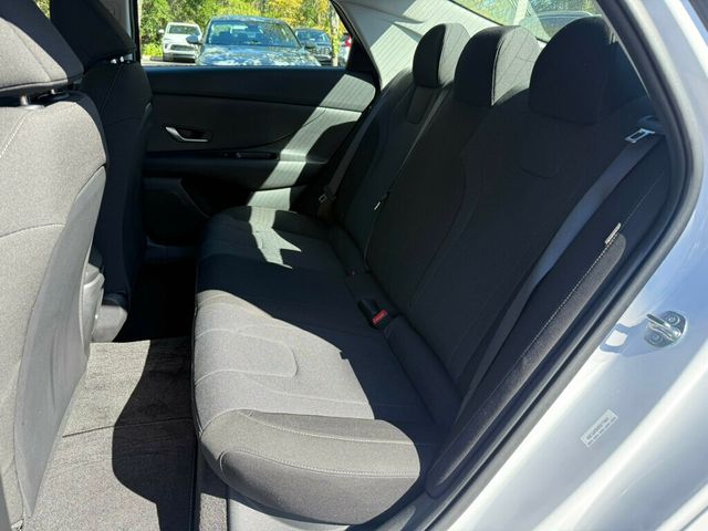 2025 Hyundai Elantra SE IVT - 22932607 - 6