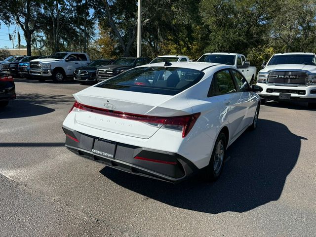 2025 Hyundai Elantra SE IVT - 22932607 - 8