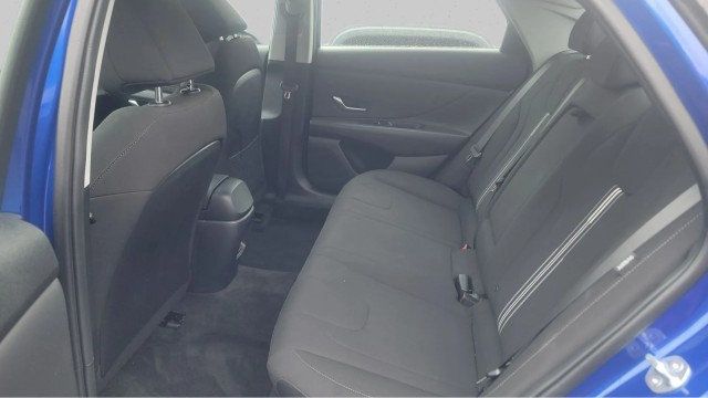 2025 Hyundai Elantra SEL Convenience IVT - 23040846 - 3