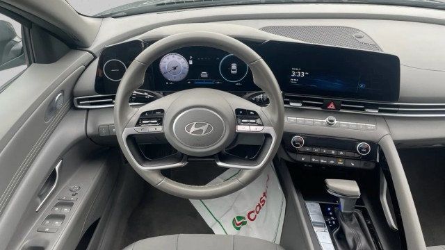 2025 Hyundai Elantra SEL Convenience IVT - 23075408 - 13