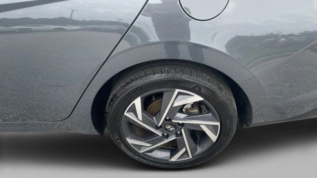 2025 Hyundai Elantra SEL Convenience IVT - 23075408 - 16