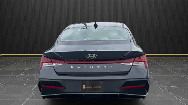 2025 Hyundai Elantra SEL Convenience IVT - 23075408 - 6