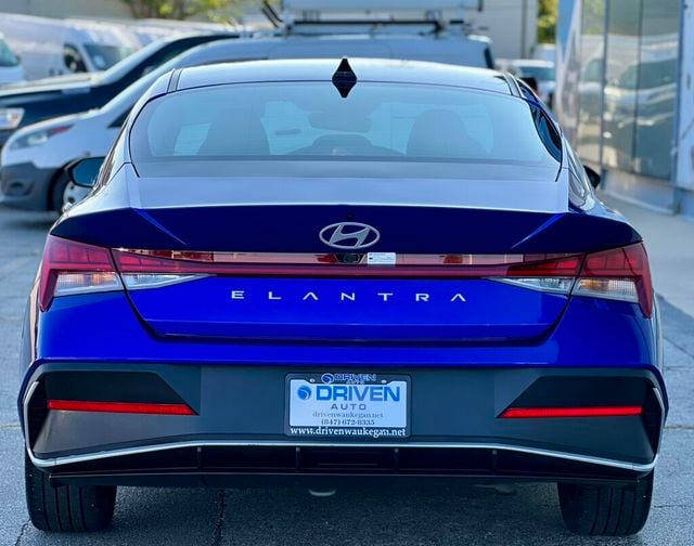 2025 Hyundai Elantra SEL Convenience IVT - 23072252 - 27