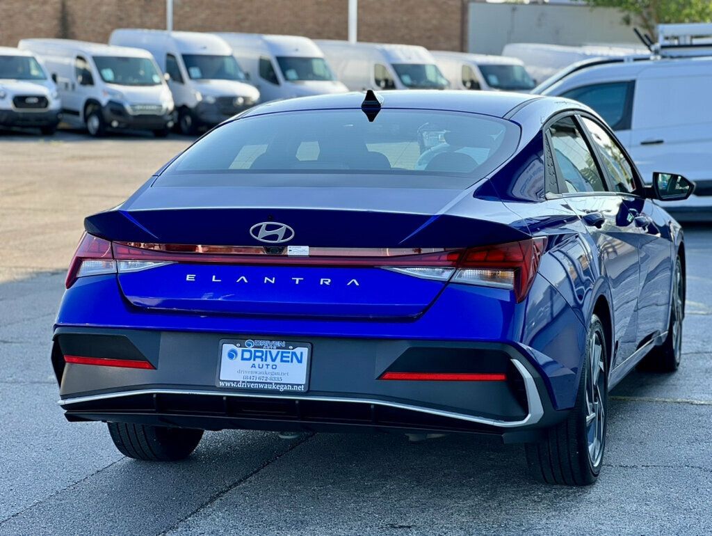2025 Hyundai Elantra SEL Convenience IVT - 23072252 - 28