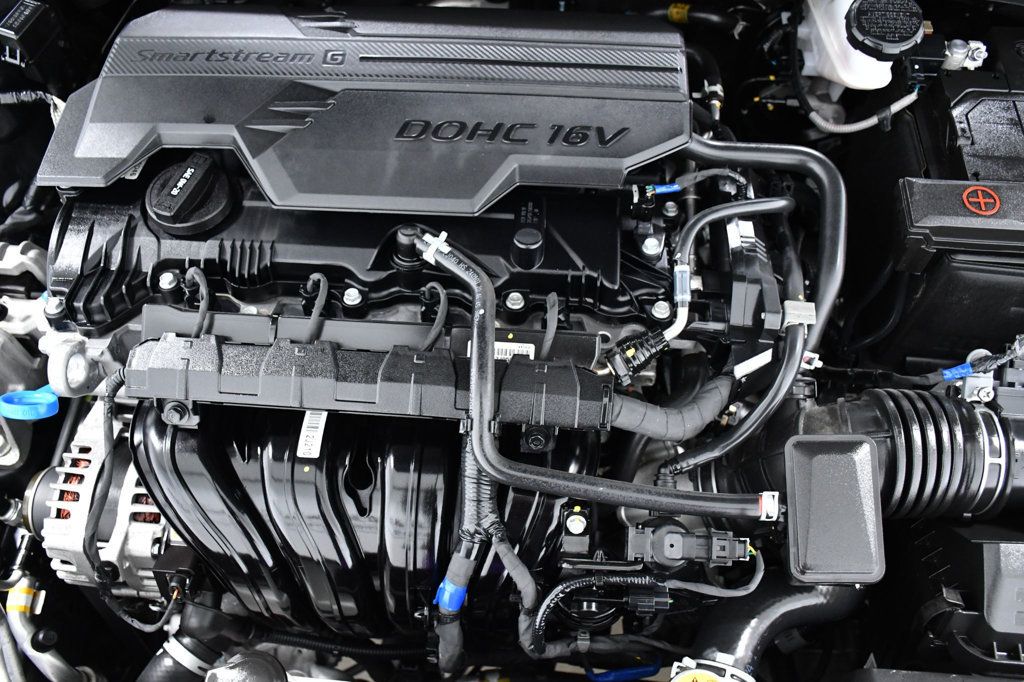 2025 Hyundai Elantra SEL Convenience IVT - 23008411 - 18