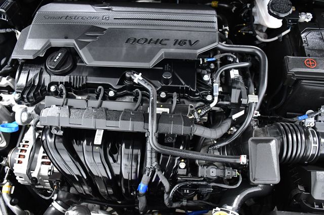 2025 Hyundai Elantra SEL Convenience IVT - 23008411 - 18