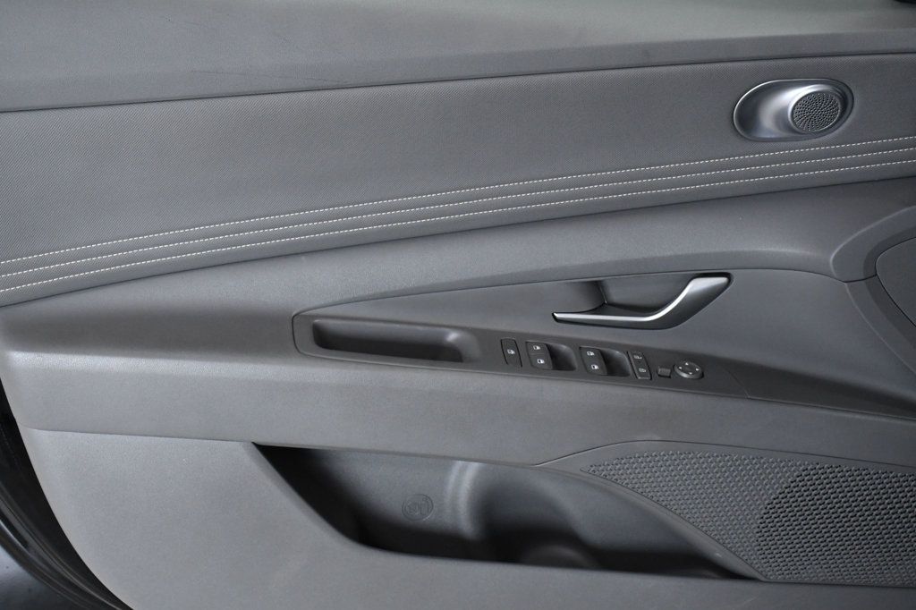 2025 Hyundai Elantra SEL Convenience IVT - 23008411 - 8