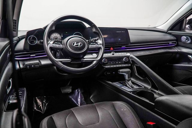 2025 Hyundai Elantra SEL Convenience IVT - 22961501 - 4